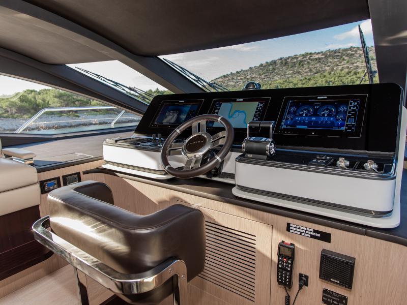 Book yachts online - motorboat - Azimut Grande 27 Metri - Dawo - rent