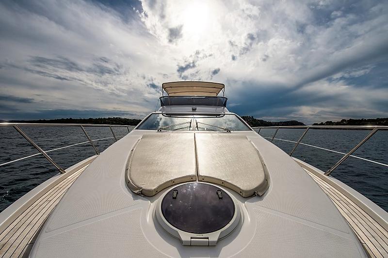 Book yachts online - motorboat - Azimut 47 Fly - Skyfall MY - rent