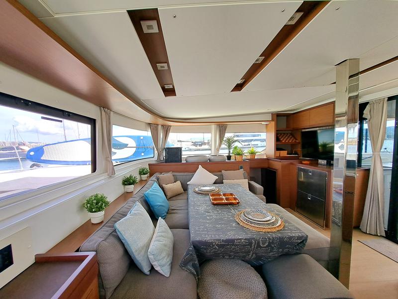 Book yachts online - catamaran - LAGOON 460 / 3 CABINS - ALEGRIA - CB 404409 - rent