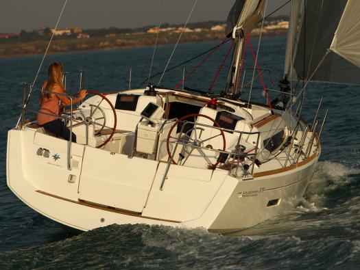 Book yachts online - sailboat - JEANNEAU SO 379 - BLUE VELVET 6a BI-3-5-14 - rent