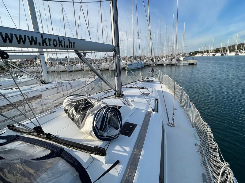 Book yachts online - sailboat - Sun Odyssey 479 - BELUNA - rent