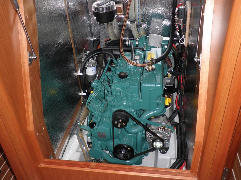 Book yachts online - sailboat - Bavaria Cruiser 34 - TIKA - rent