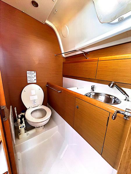 Book yachts online - sailboat - Sun Odyssey 33i - NENA - rent