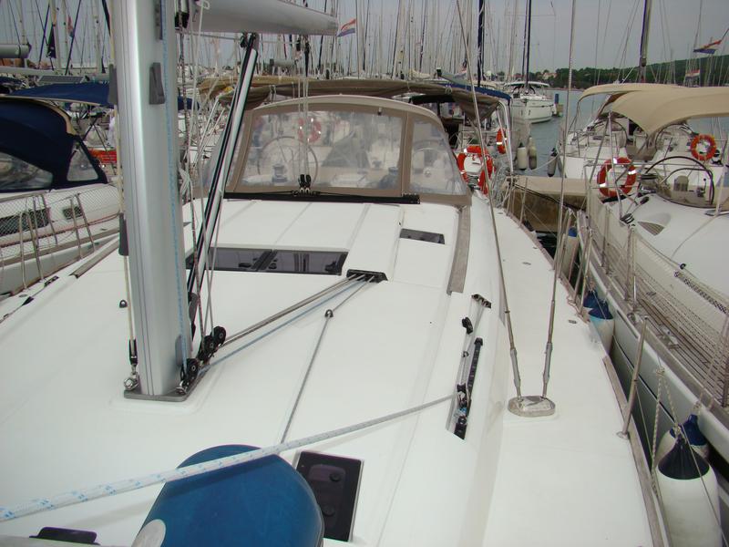 Book yachts online - sailboat - Sun Odyssey 509 - KATRINA - rent