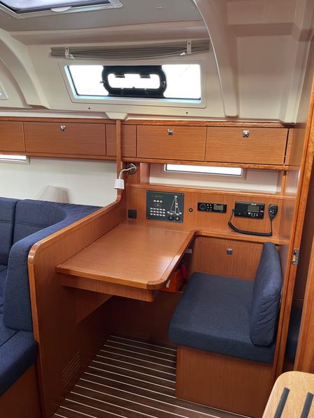 Book yachts online - sailboat - Bavaria Cruiser 41 - VILMA - rent