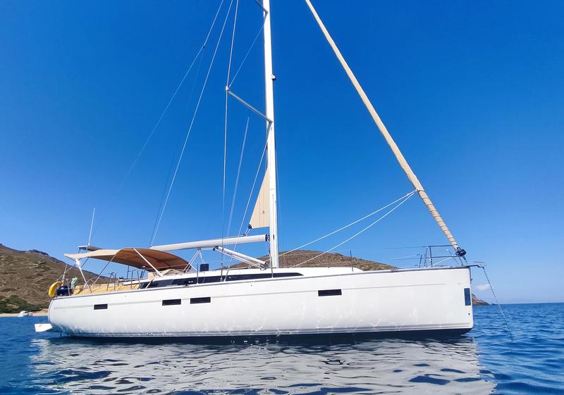 Book yachts online - sailboat - Bavaria Cruiser 46 Style - IO - rent