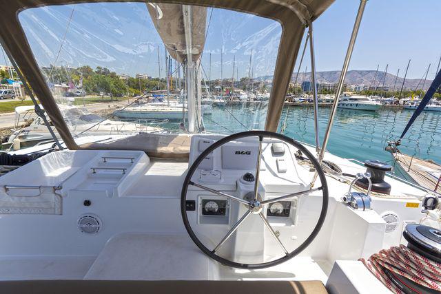 Book yachts online - catamaran - Lagoon 450  Fly A/C &amp; GEN &amp; WM - CASSIOPEIA II - rent