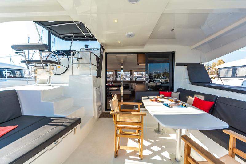 Book yachts online - catamaran - Lagoon 42 A/C &amp; GEN. - WIND WHISPER  - rent