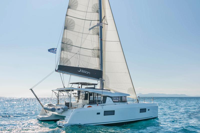 Book yachts online - catamaran - Lagoon 42 A/C &amp; GEN &amp; WM - AMICI - rent