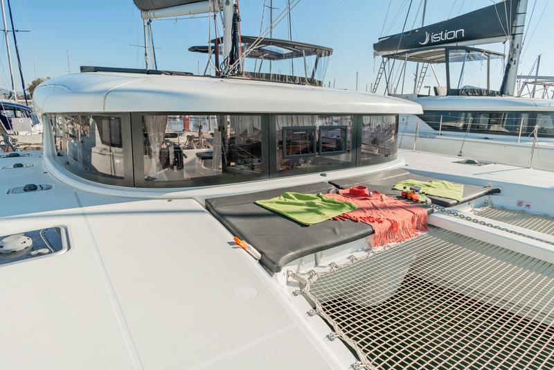 Book yachts online - catamaran - Lagoon 42 A/C &amp; GEN. - IONAS - rent
