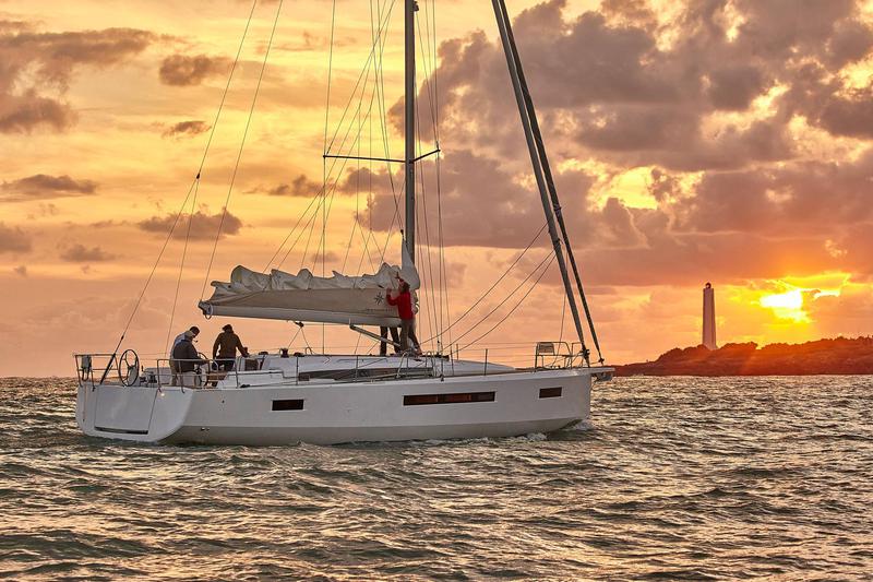 Book yachts online - sailboat - Sun Odyssey 490 - First Ride - rent