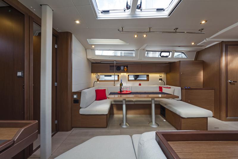 Book yachts online - sailboat - Oceanis 51.1 (5+1 cab) A/C &amp; GEN - YRIA - rent