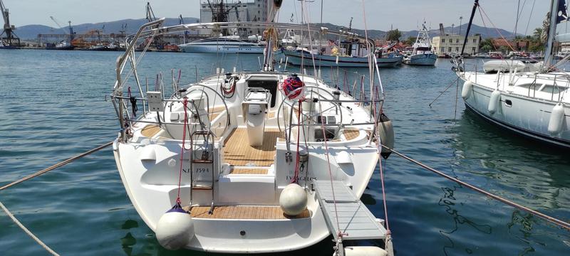 Book yachts online - sailboat - Sun Odyssey 43 - EVANGELOS - rent