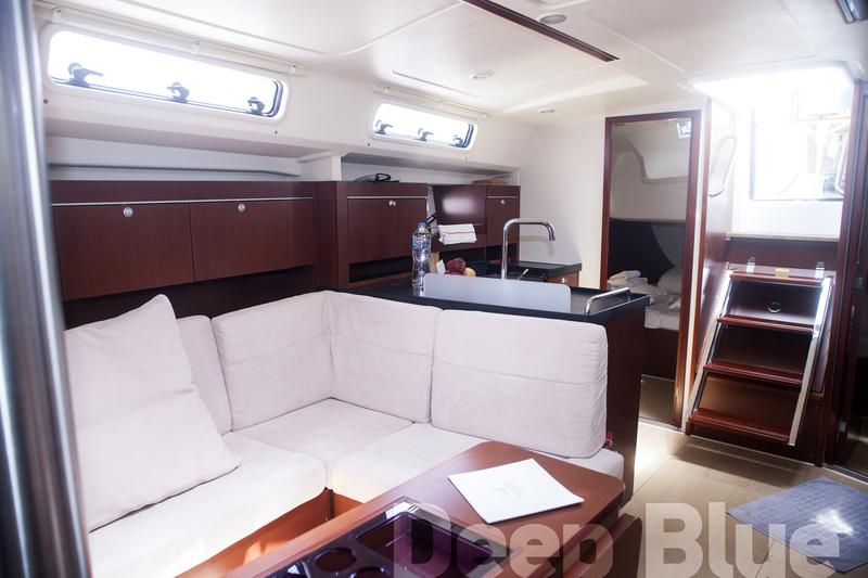 Book yachts online - sailboat - Hanse 415 - Deep Blue - rent