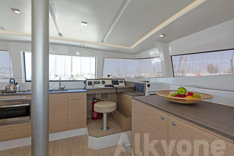 Book yachts online - catamaran - Bali 4.0 - Alkyone - rent