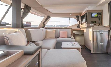 Book yachts online - catamaran - Isla 40 - MEMORIES - rent
