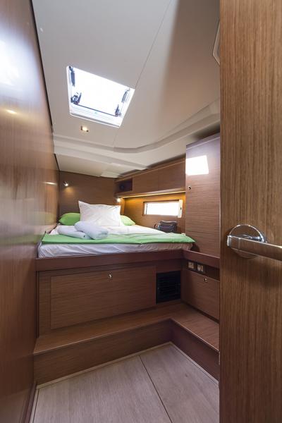 Book yachts online - sailboat - Oceanis 51.1 (5+1 cab) A/C &amp; GEN - BABAKITA - rent