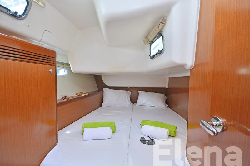 Book yachts online - sailboat - Oceanis 43 - Elena - rent
