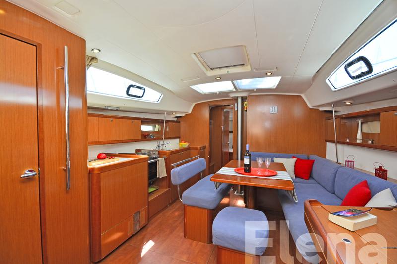 Book yachts online - sailboat - Oceanis 43 - Elena - rent