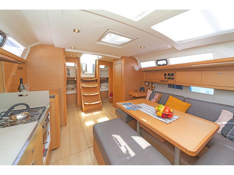 Book yachts online - sailboat - Dufour 460 Grand Large - DREAM WEAVER - rent