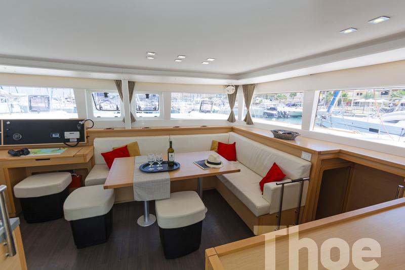 Book yachts online - catamaran - Lagoon 450 Fly A/C &amp; GEN - Thoe - rent