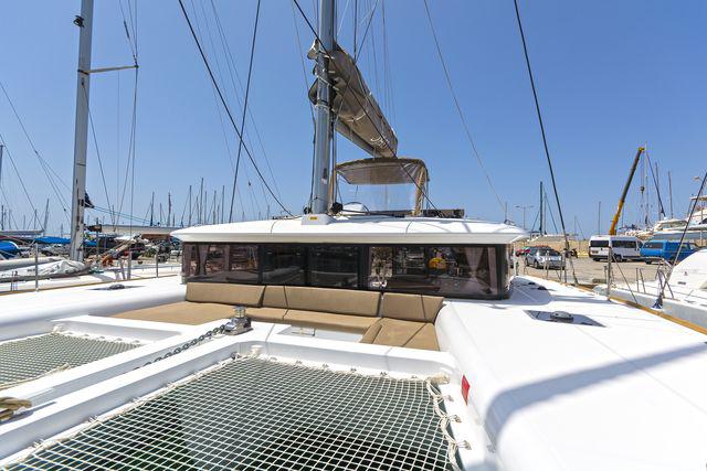 Book yachts online - catamaran - Lagoon 450 Fly A/C &amp; GEN - NEMESIS - rent