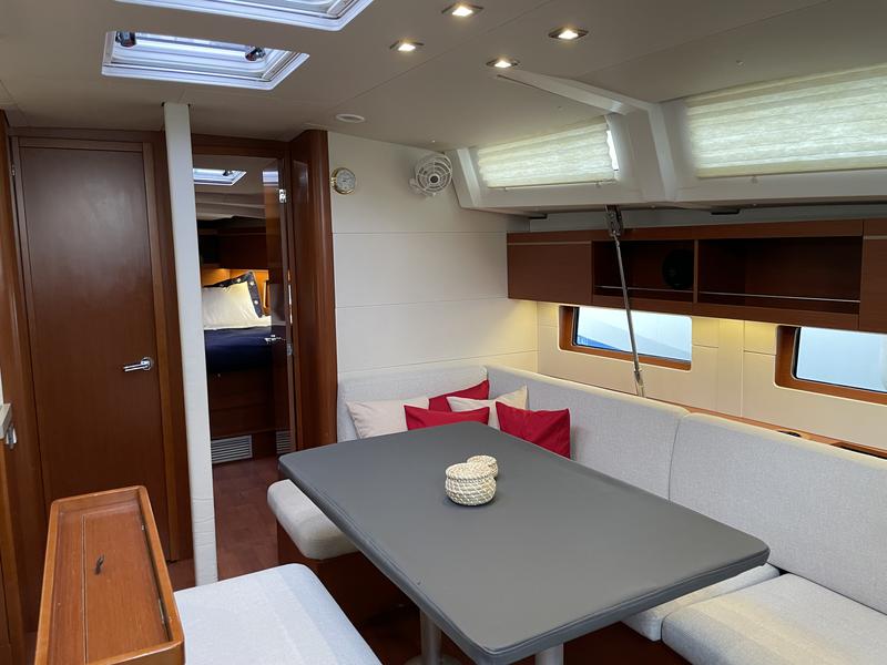 Book yachts online - sailboat - Oceanis 46.1 - Precious L A/C-GEN-SOLAR-ELEC.WC - rent