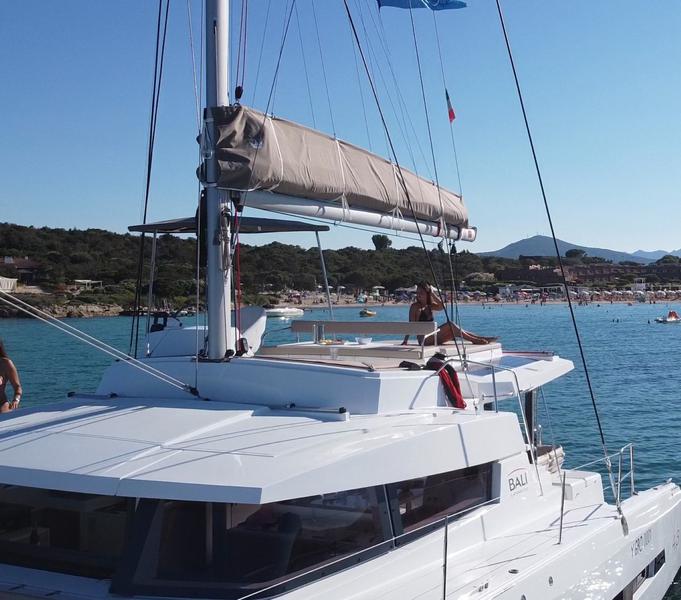 Book yachts online - catamaran - Bali 4.3 - Hogwarts - rent