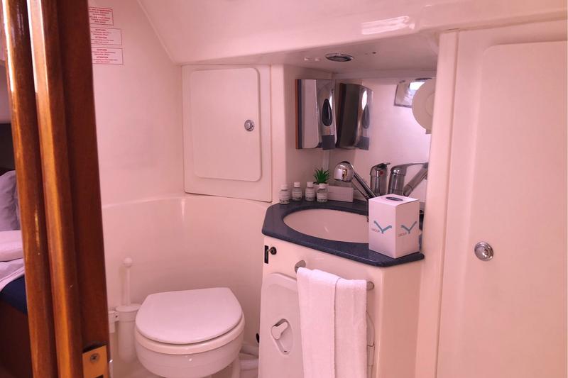 Book yachts online - sailboat - Bavaria 38 - Tommy  - rent