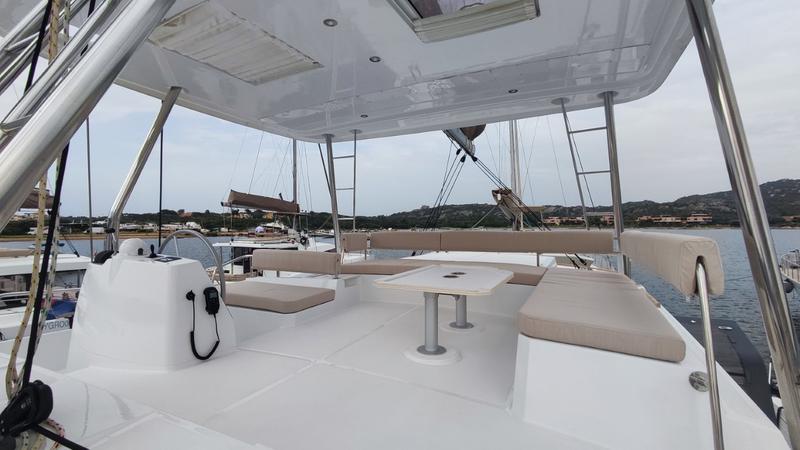 Book yachts online - catamaran - Bali 4.8 - Physeter - rent