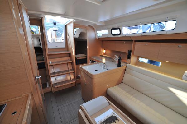Book yachts online - sailboat - Dufour 350 Grand Large - Mirtilla - rent
