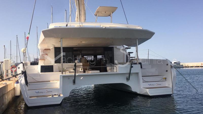 Book yachts online - catamaran - Dufour Catamaran 48 - Argo - rent