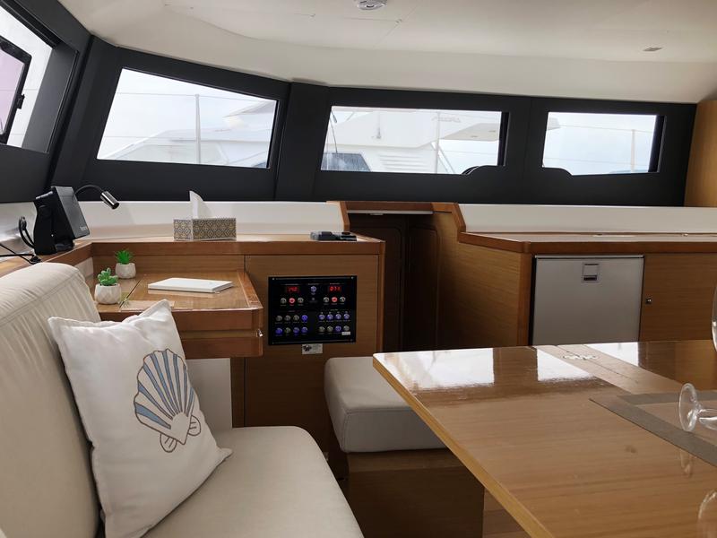 Book yachts online - catamaran - Dufour Catamaran 48 - Argo - rent
