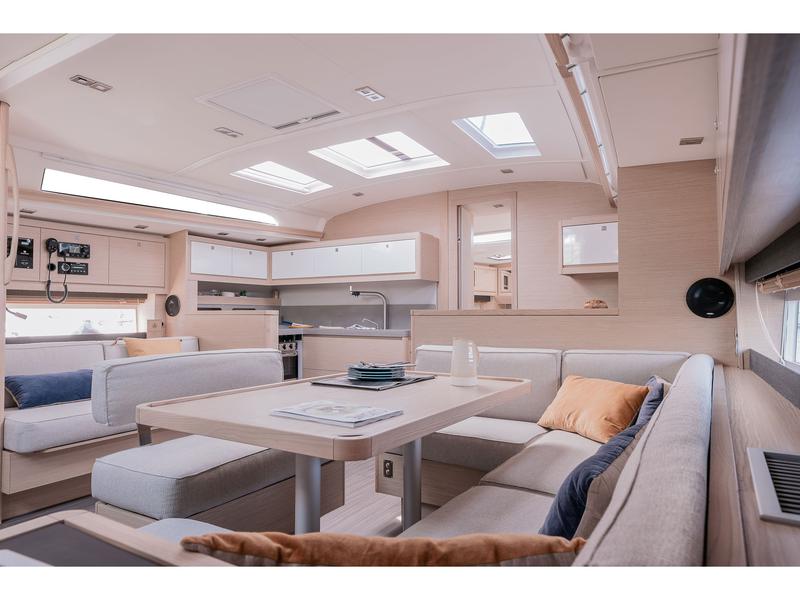Book yachts online - sailboat - Dufour 470 GL - Iside - rent