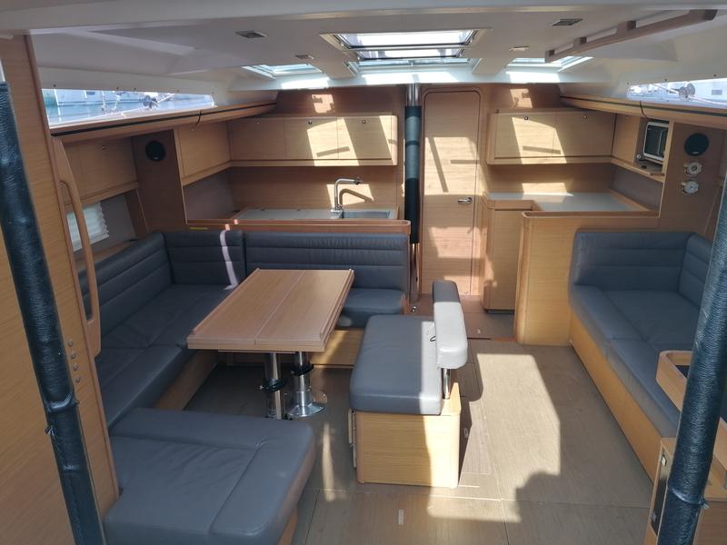 Book yachts online - sailboat - Dufour 512 GL - Dreamer - rent