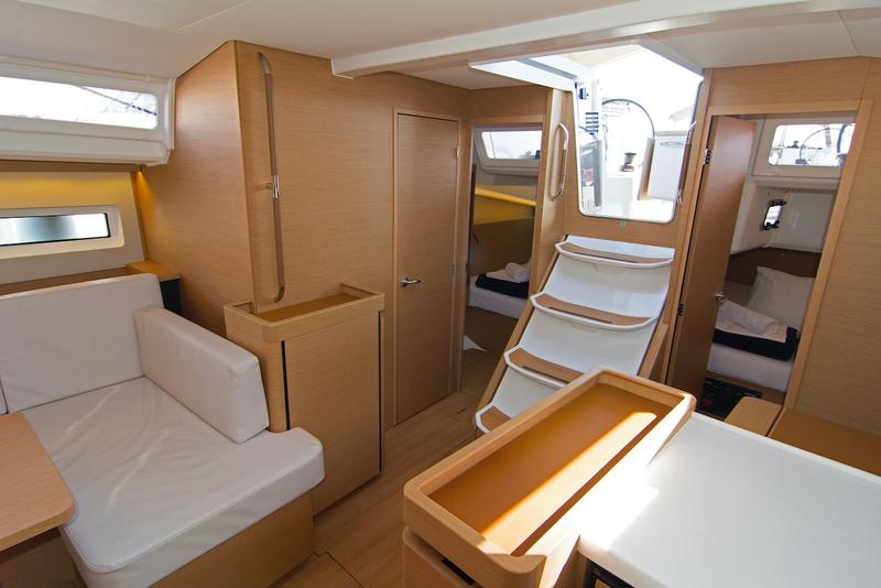 Book yachts online - sailboat - Sun Odyssey 440 - Carlyle - rent
