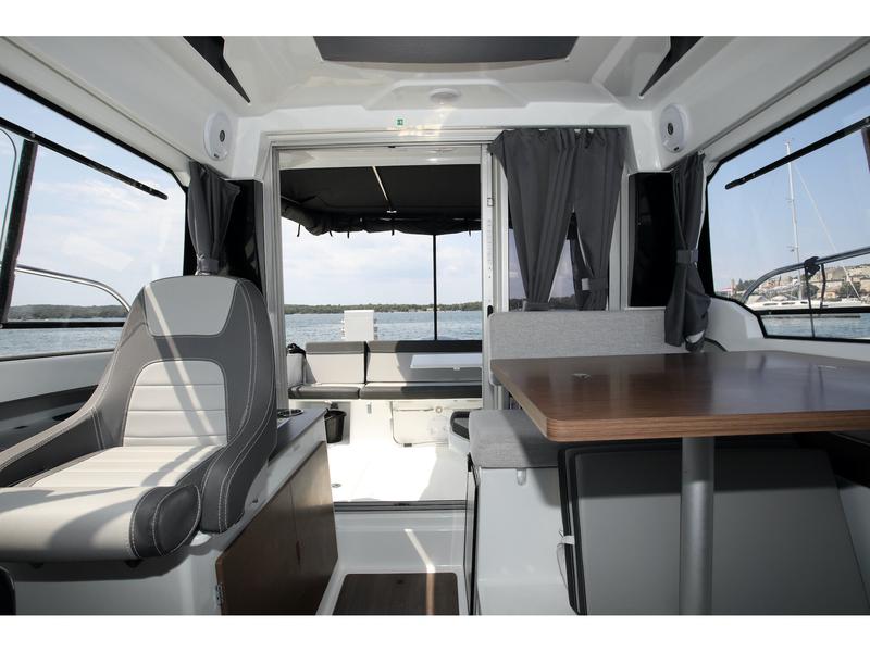 Book yachts online - motorboat - Merry Fisher 795 Serie 2 - WAVE - rent