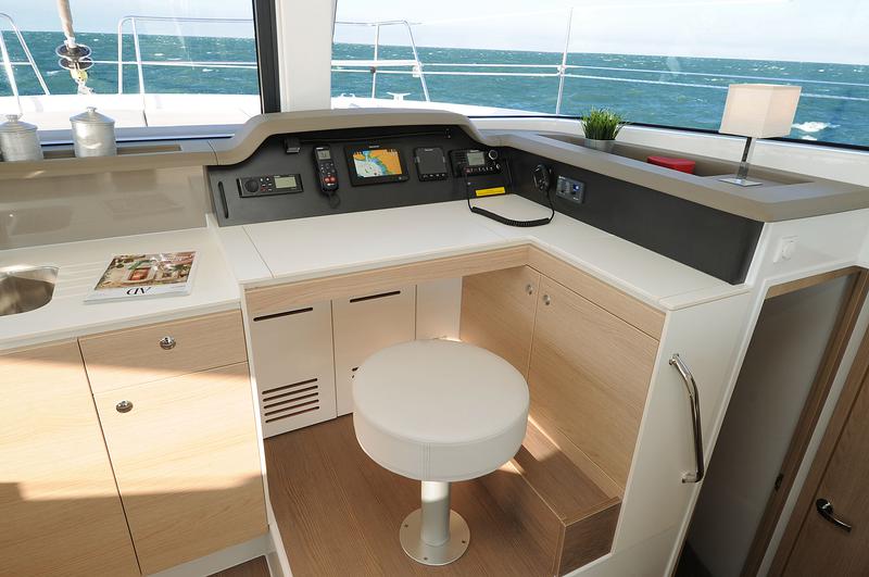 Book yachts online - catamaran - Bali 4.1 - Sinope - rent