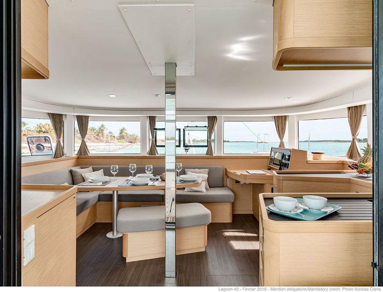 Book yachts online - catamaran - Lagoon 42 12 pax - Tethys - rent
