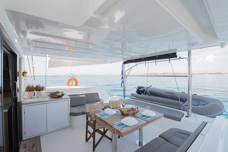 Book yachts online - catamaran - Lagoon 50 - For Sail Too - Skippered - rent