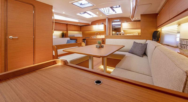 Book yachts online - sailboat - Dufour 430 Grand Large - CALYPSO - rent