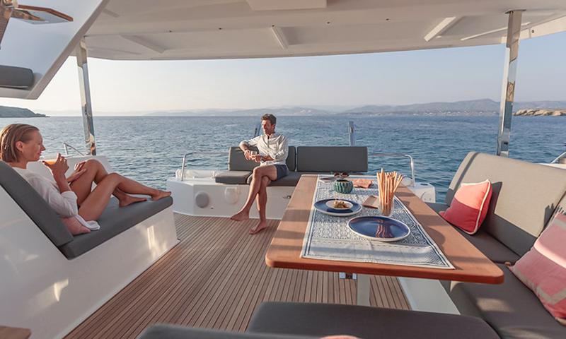 Book yachts online - catamaran - Isla 40 - Angelica - rent