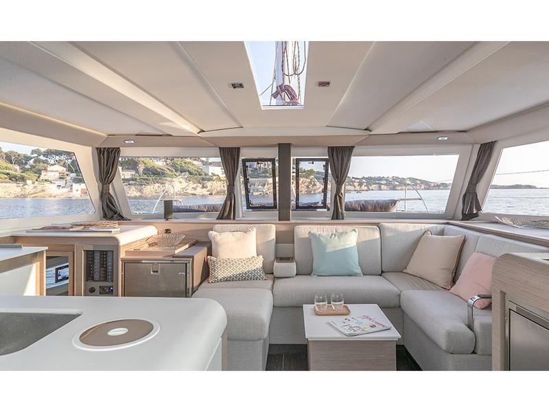 Book yachts online - catamaran - Isla 40 - Angelica - rent