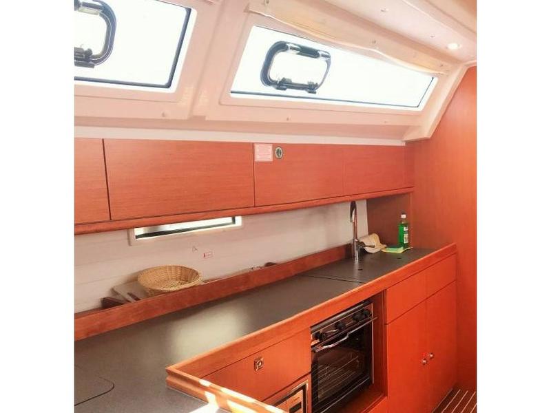 Book yachts online - sailboat - Bavaria Cruiser 46 - Rava - rent