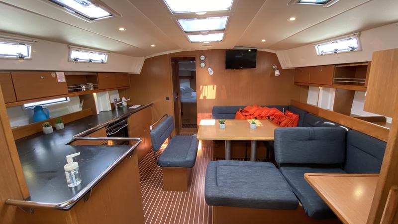 Book yachts online - sailboat - Bavaria Cruiser 45 - Piškera - rent