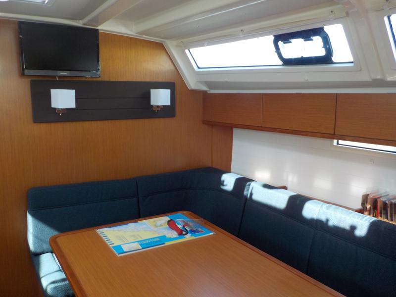 Book yachts online - sailboat - Bavaria Cruiser 46 - Janus - rent