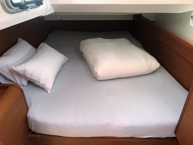 Book yachts online - sailboat - Sun Odyssey 419 - Hendrix - rent