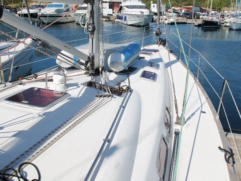 Book yachts online - sailboat - Bavaria 46 Cruiser Veritas edition - lucia - rent