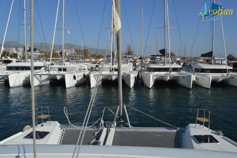 Book yachts online - catamaran - Lagoon 42 - Aeolian Spirit - rent