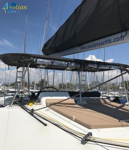 Book yachts online - catamaran - Lagoon 450  Flybridge - Aeolian Dream - rent